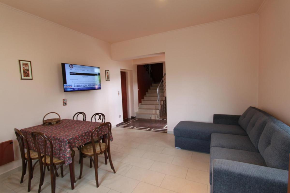 Apartment Velence Gardony