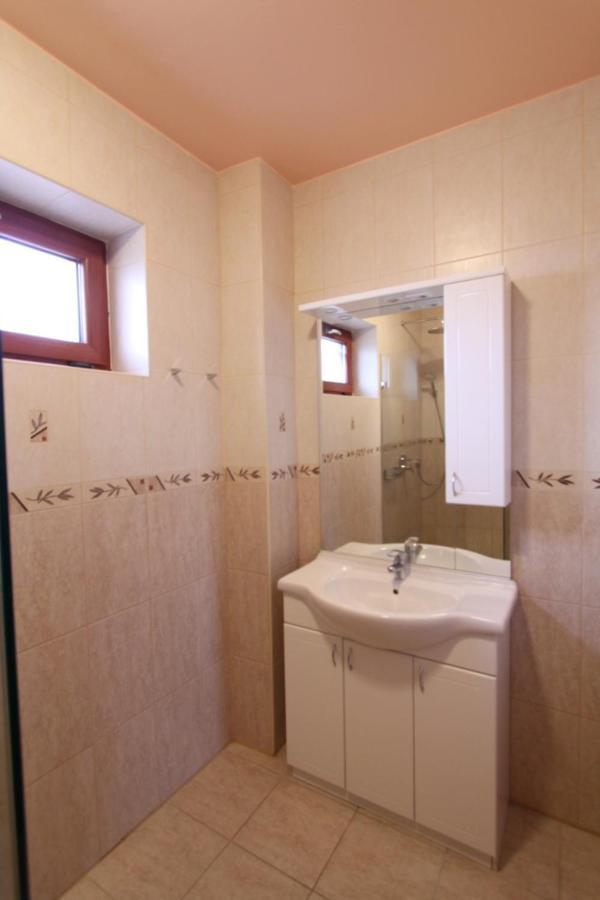 Velence Apartment *